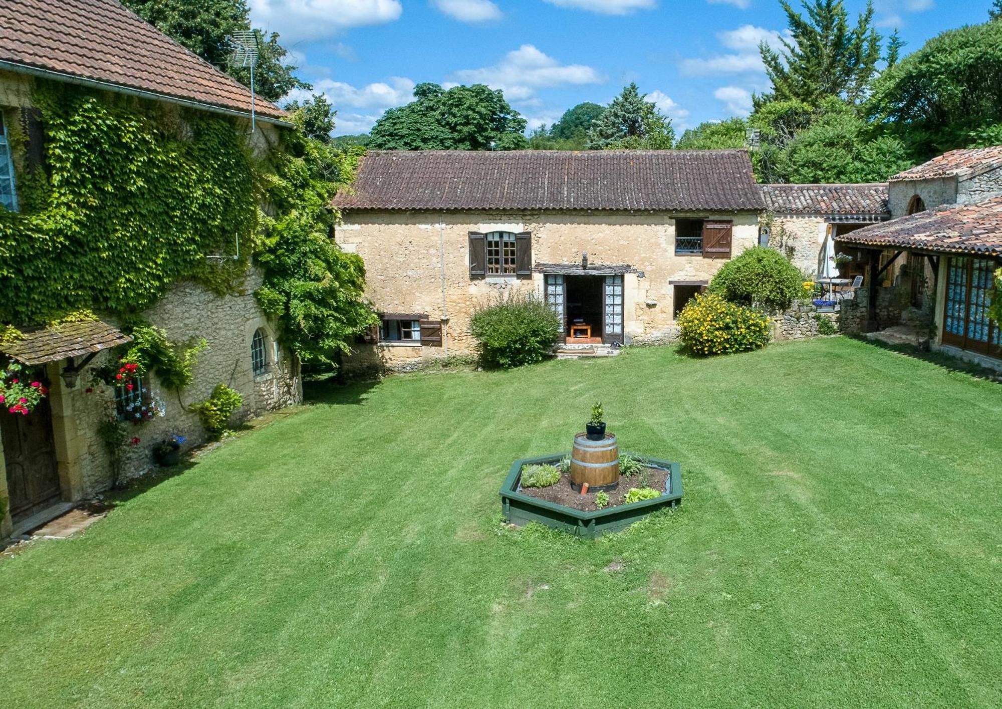 Вилла Le Manoir De St Marcel Saint-Marcel-du-Perigord Экстерьер фото